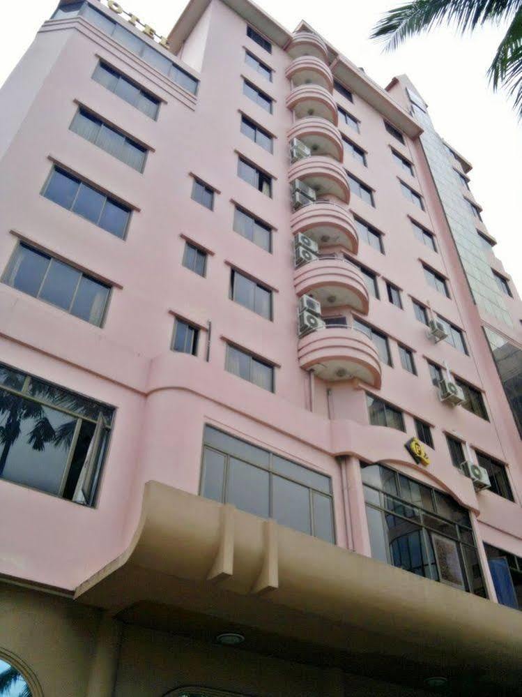 Queen'S Park Hotel Yangon Bagian luar foto